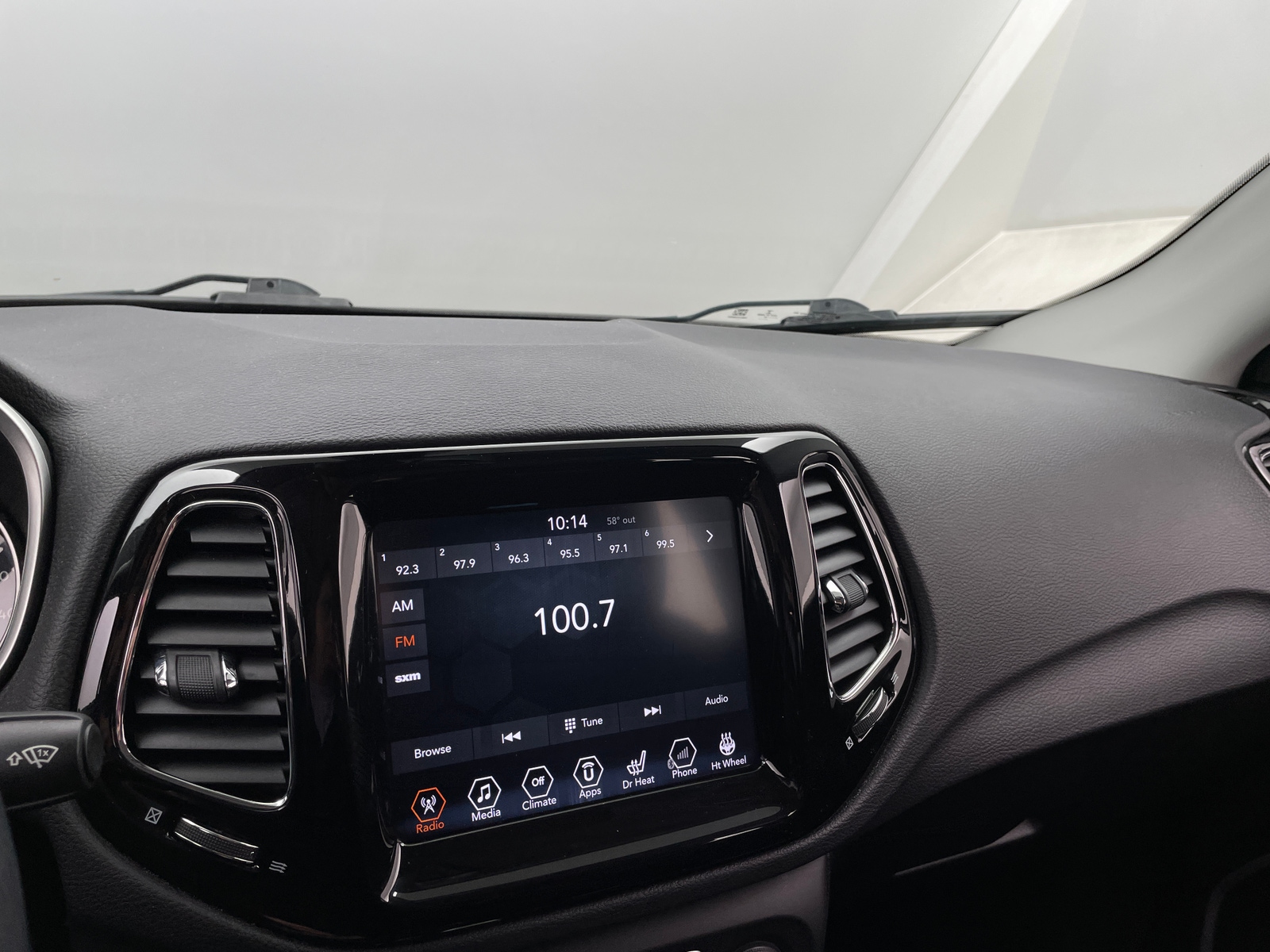 Thumbnail: 2018 Jeep Compass - 3