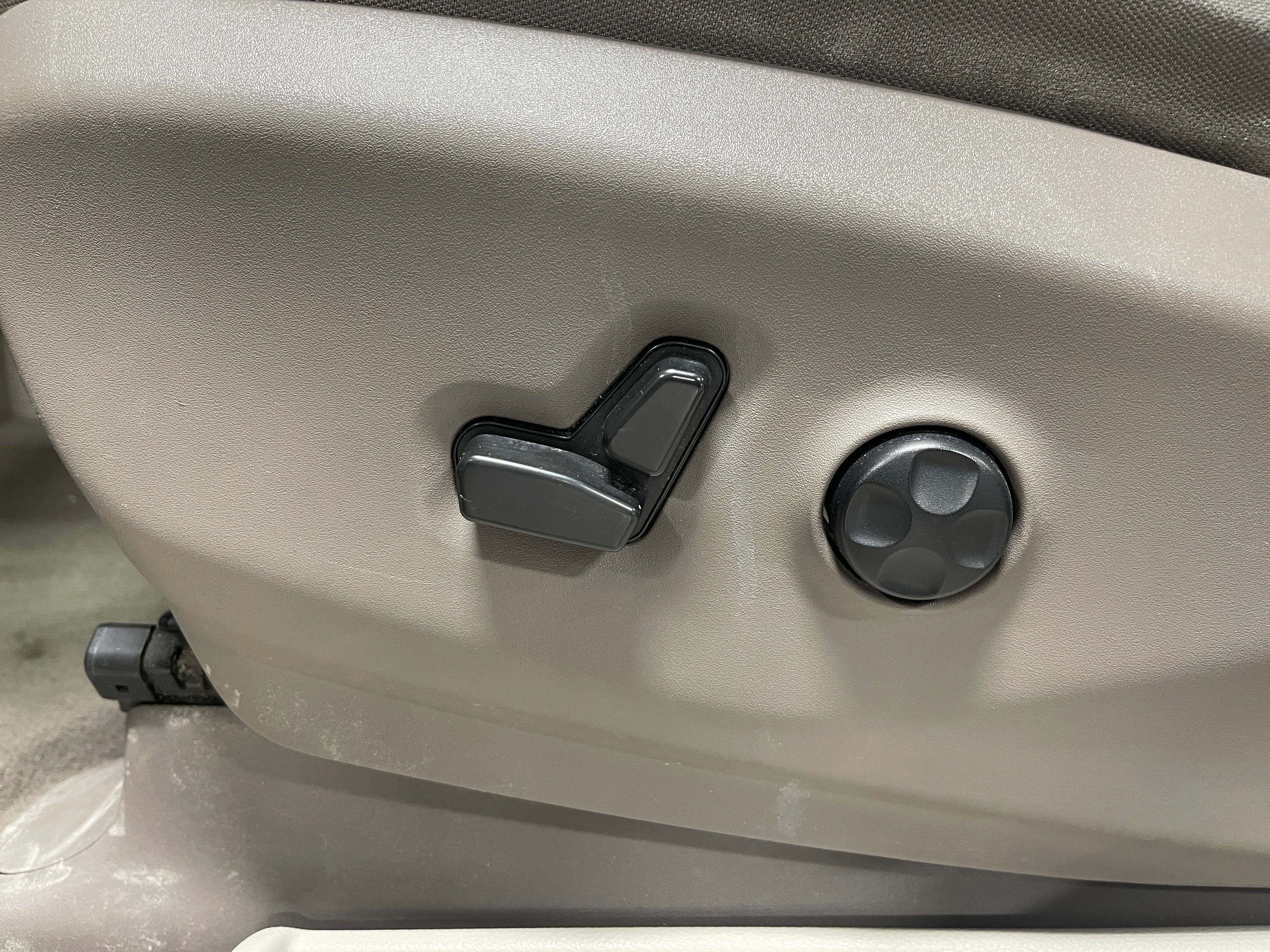 2021 Chrysler Voyager