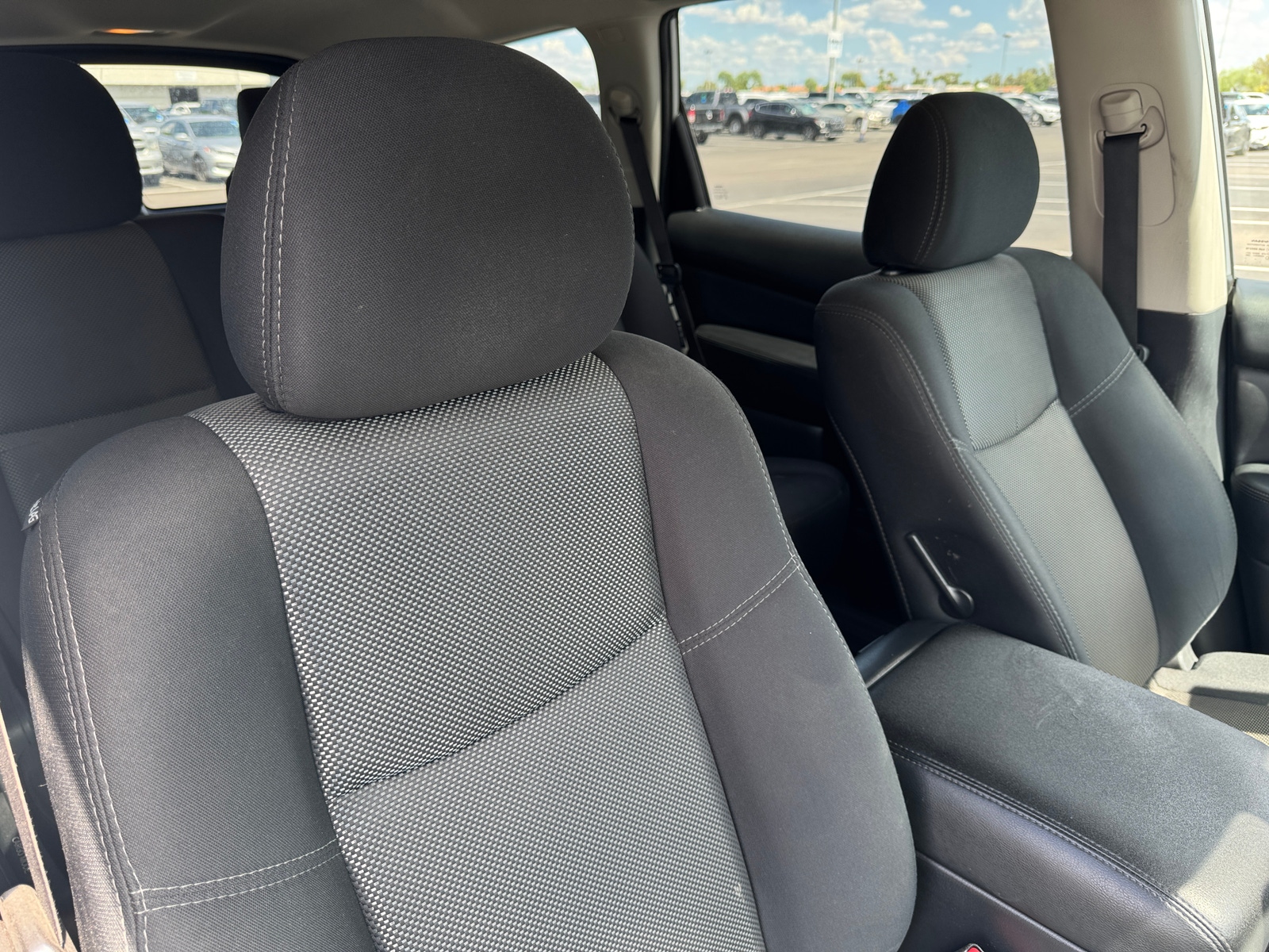 Thumbnail: 2020 Nissan Pathfinder - 2