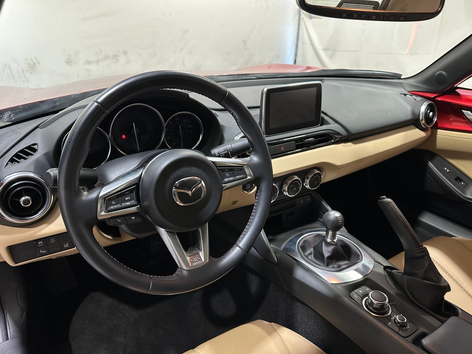 Thumbnail: 2017 Mazda MX-5 Miata - 2