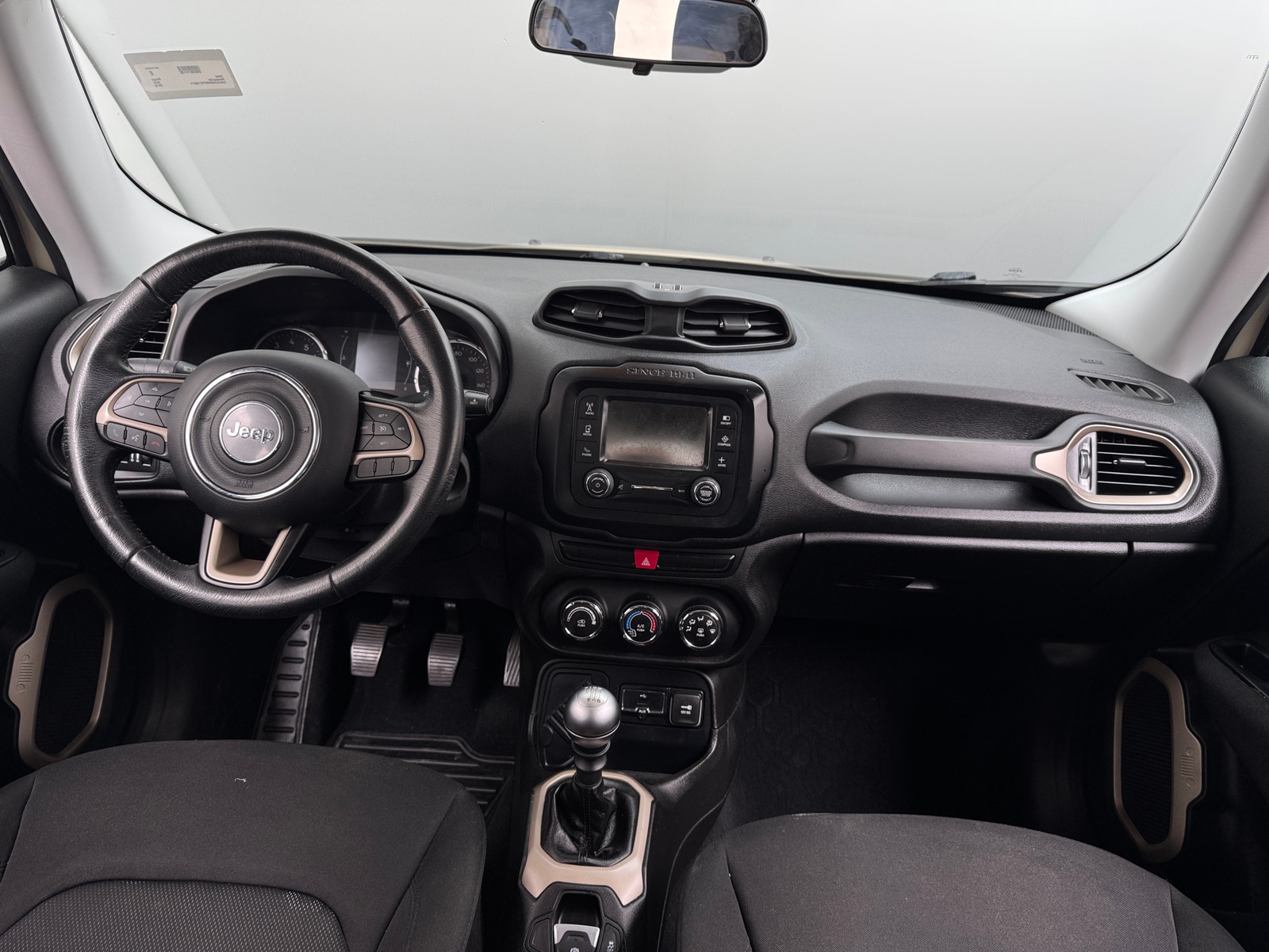 Thumbnail: 2015 Jeep Renegade - 3