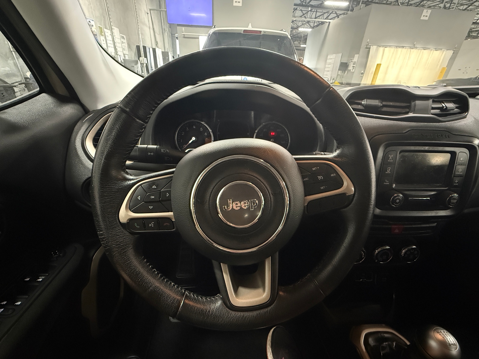 Thumbnail: 2015 Jeep Renegade - 5