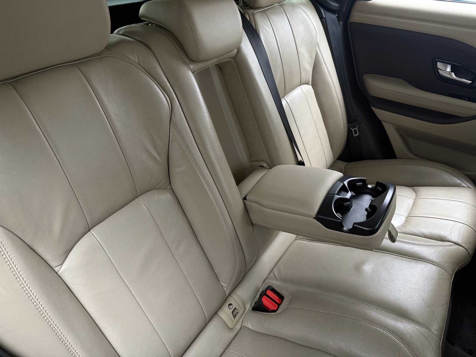 Thumbnail: 2016 Land Rover Range Rover Evoque - 5