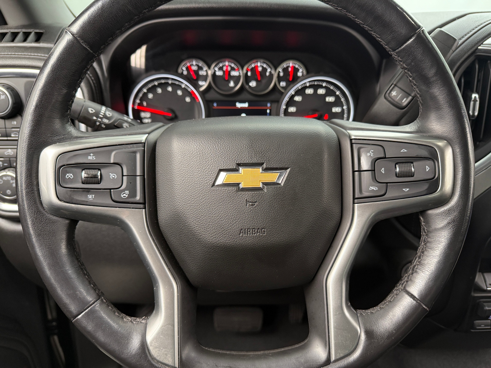 Thumbnail: 2019 Chevrolet Silverado 1500 - 5