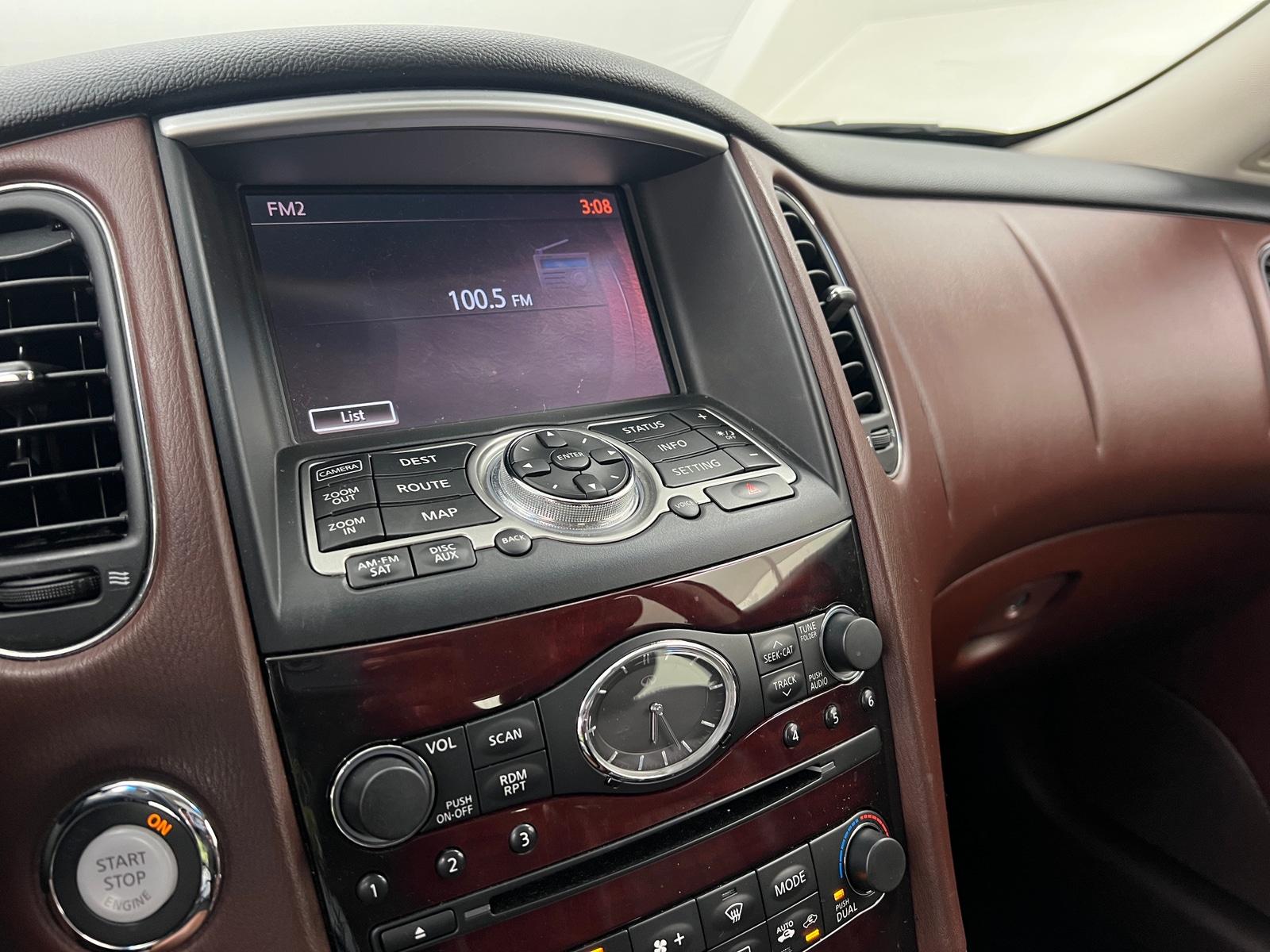 Thumbnail: 2014 INFINITI QX50 - 3