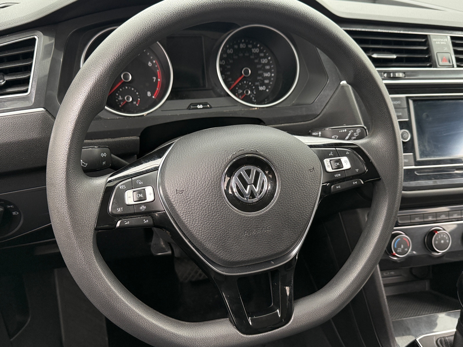 Thumbnail: 2021 Volkswagen Tiguan - 5