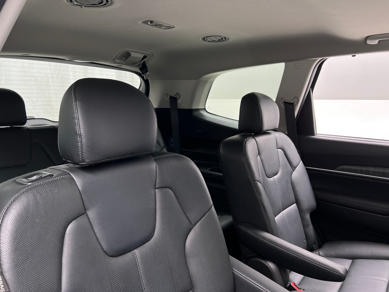 Thumbnail: 2023 Kia Telluride - 5