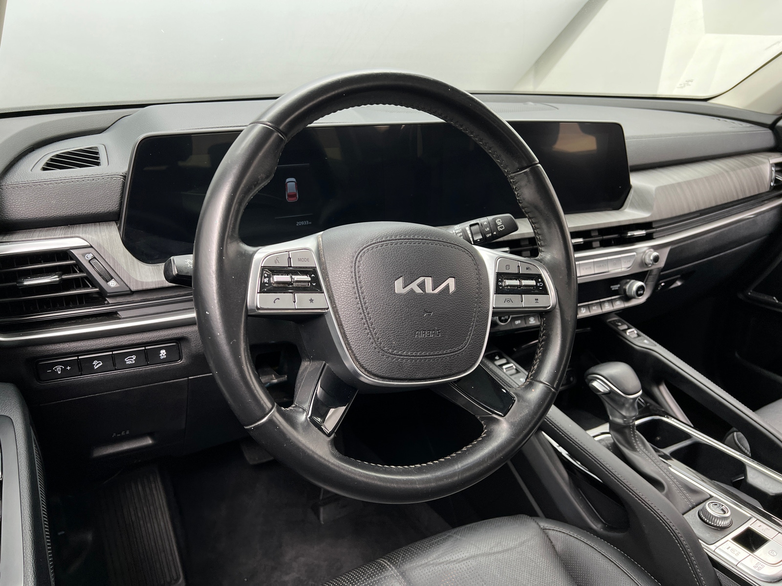 Thumbnail: 2023 Kia Telluride - 4