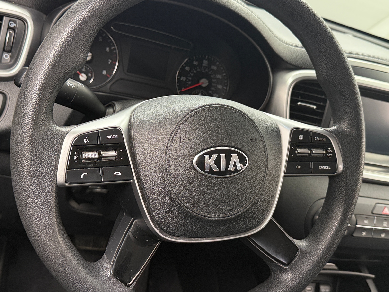 Thumbnail: 2019 Kia Sorento - 5