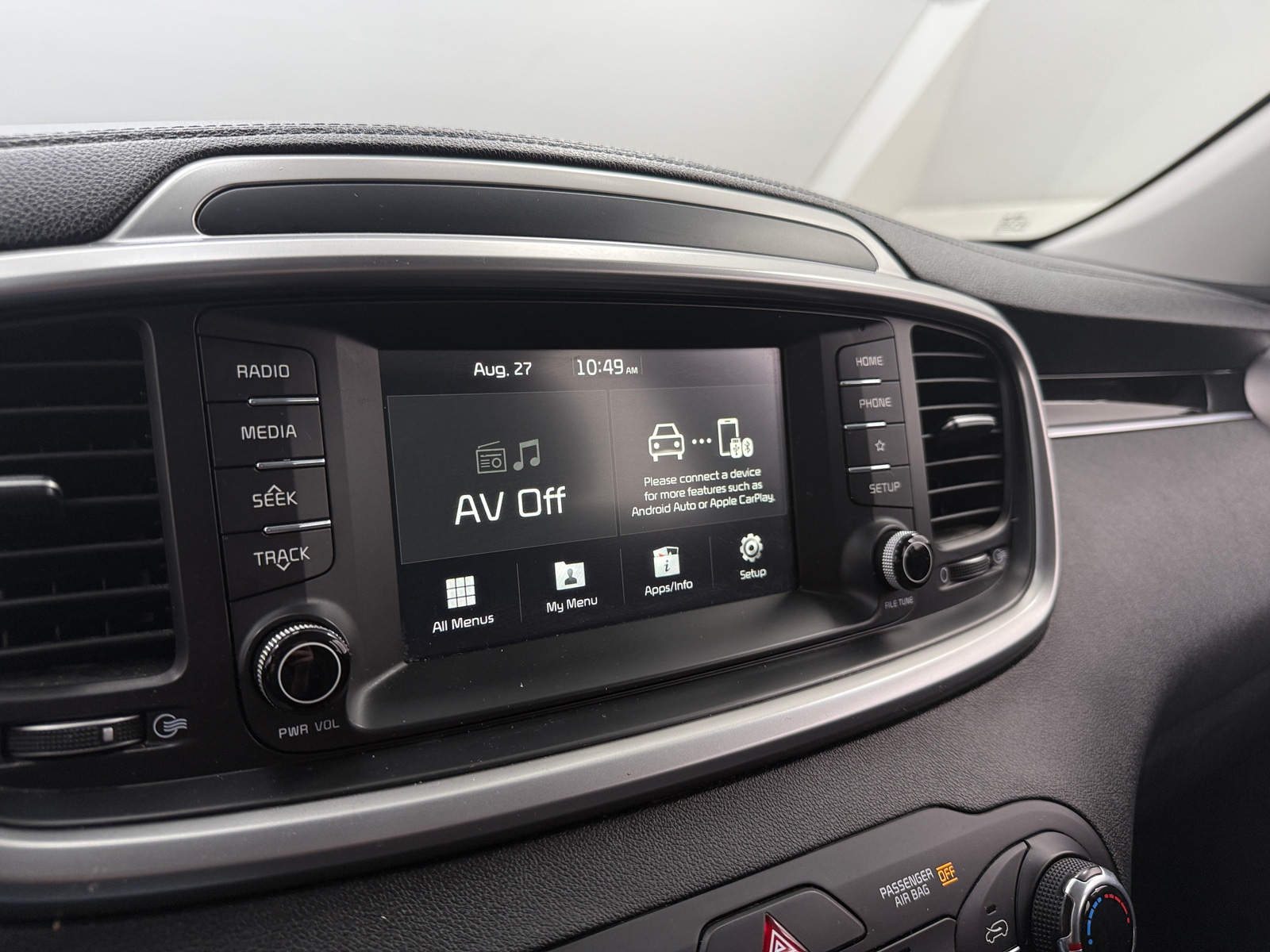 Thumbnail: 2019 Kia Sorento - 4