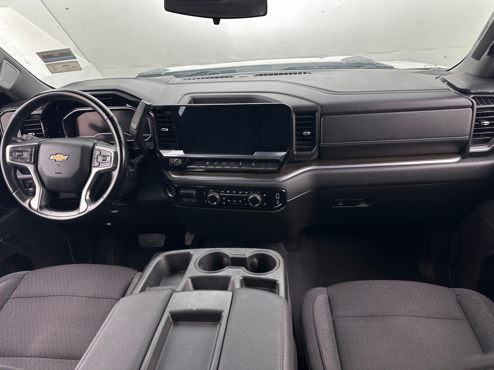 Thumbnail: 2024 Chevrolet Silverado 2500 - 3