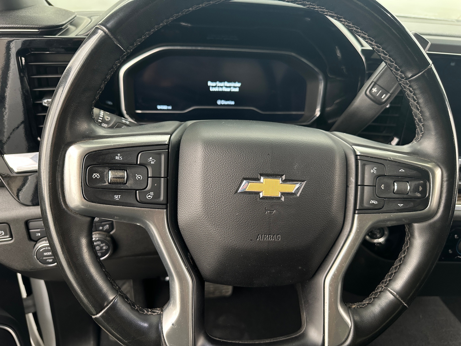 Thumbnail: 2024 Chevrolet Silverado 2500 - 5