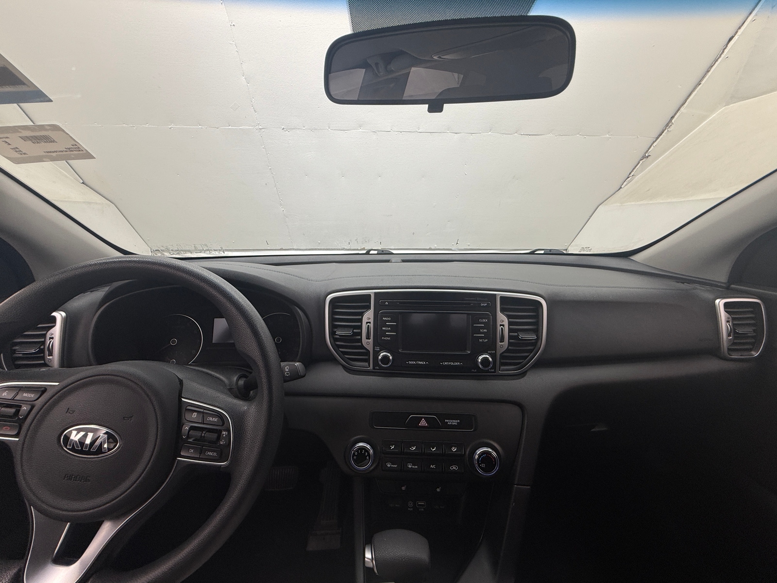 Thumbnail: 2017 Kia Sportage - 3