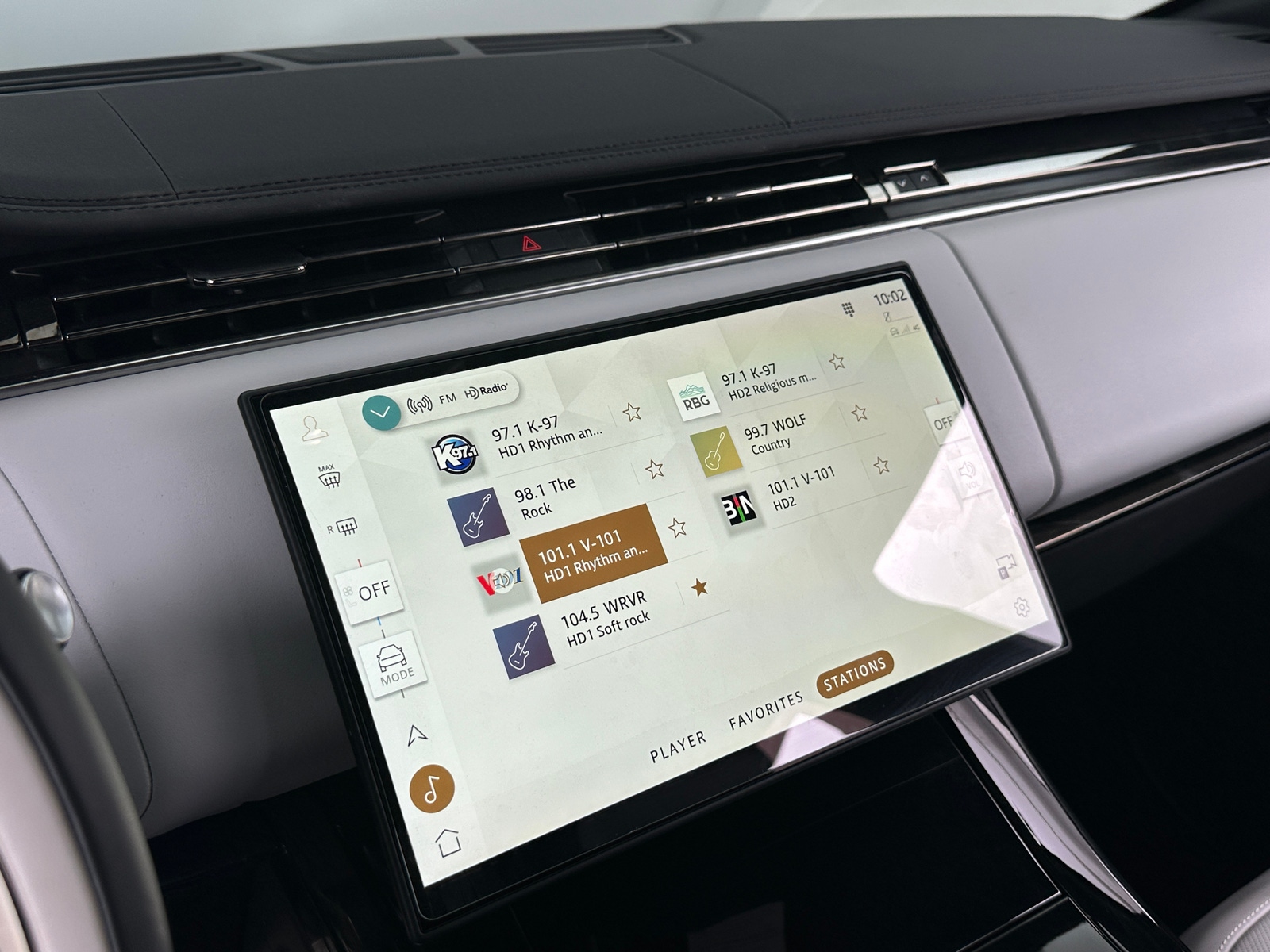 Thumbnail: 2024 Land Rover Range Rover Sport - 3