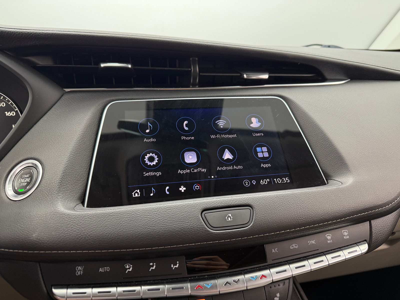 Thumbnail: 2022 Cadillac XT4 - 3