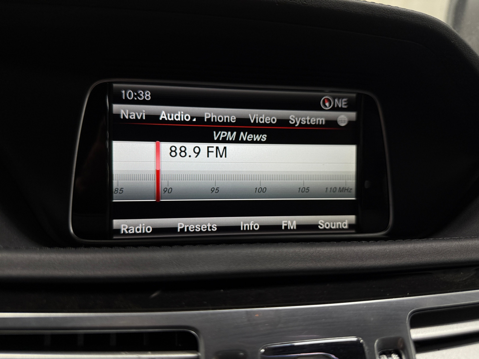 Thumbnail: 2014 Mercedes-Benz E-Class - 3