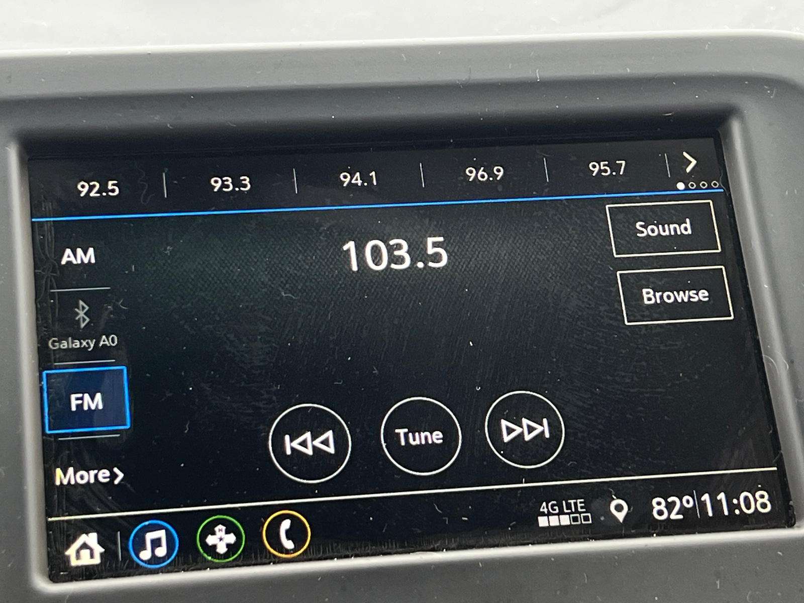 Thumbnail: 2019 Chevrolet Equinox - 4