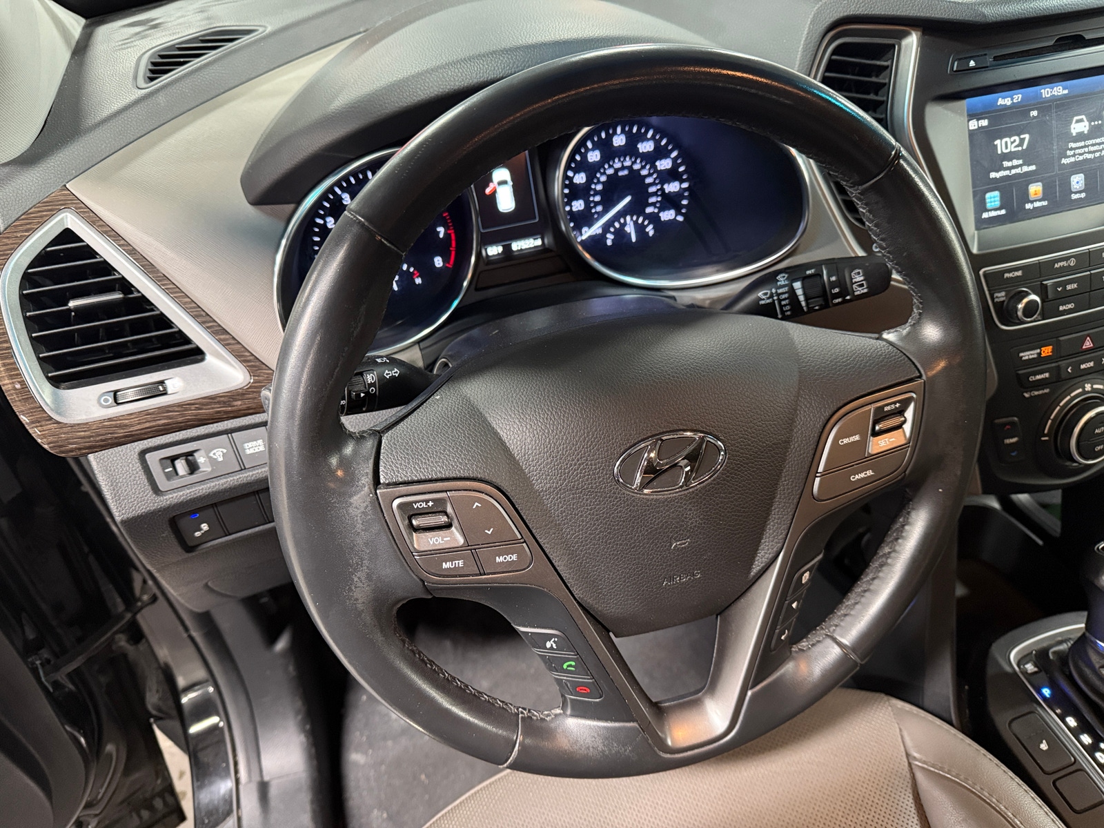 Thumbnail: 2017 Hyundai Santa Fe - 4