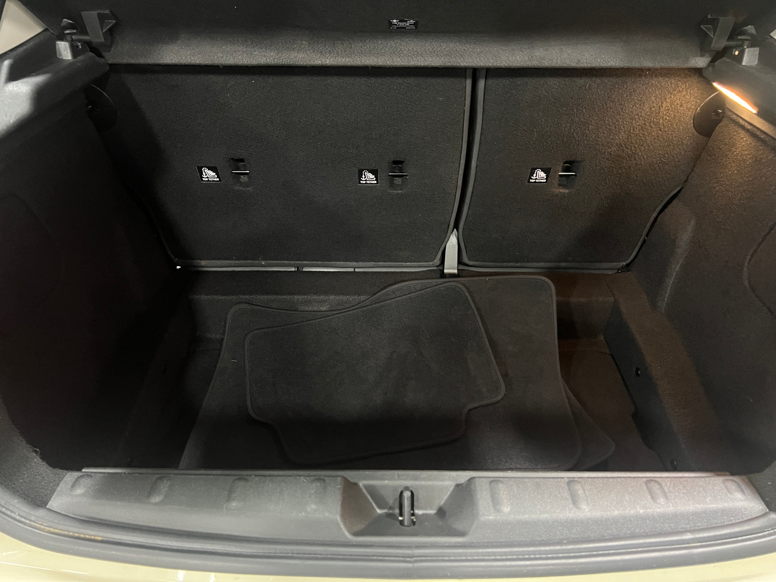 Thumbnail: 2019 MINI Cooper Hardtop - 6
