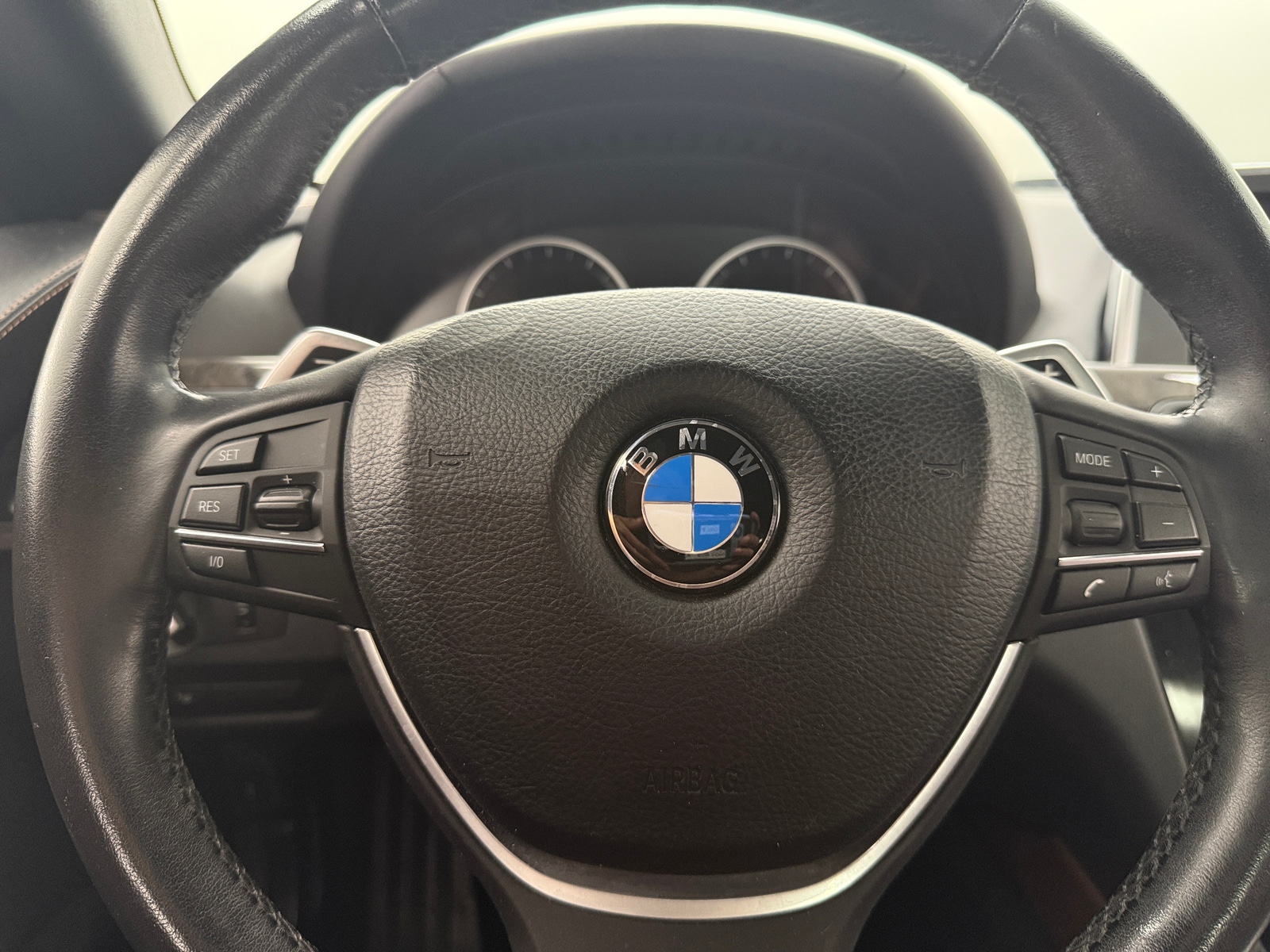 Thumbnail: 2012 BMW 6 Series - 4