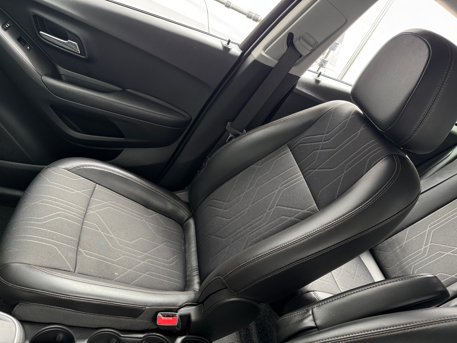 Thumbnail: 2021 Chevrolet Trax - 2