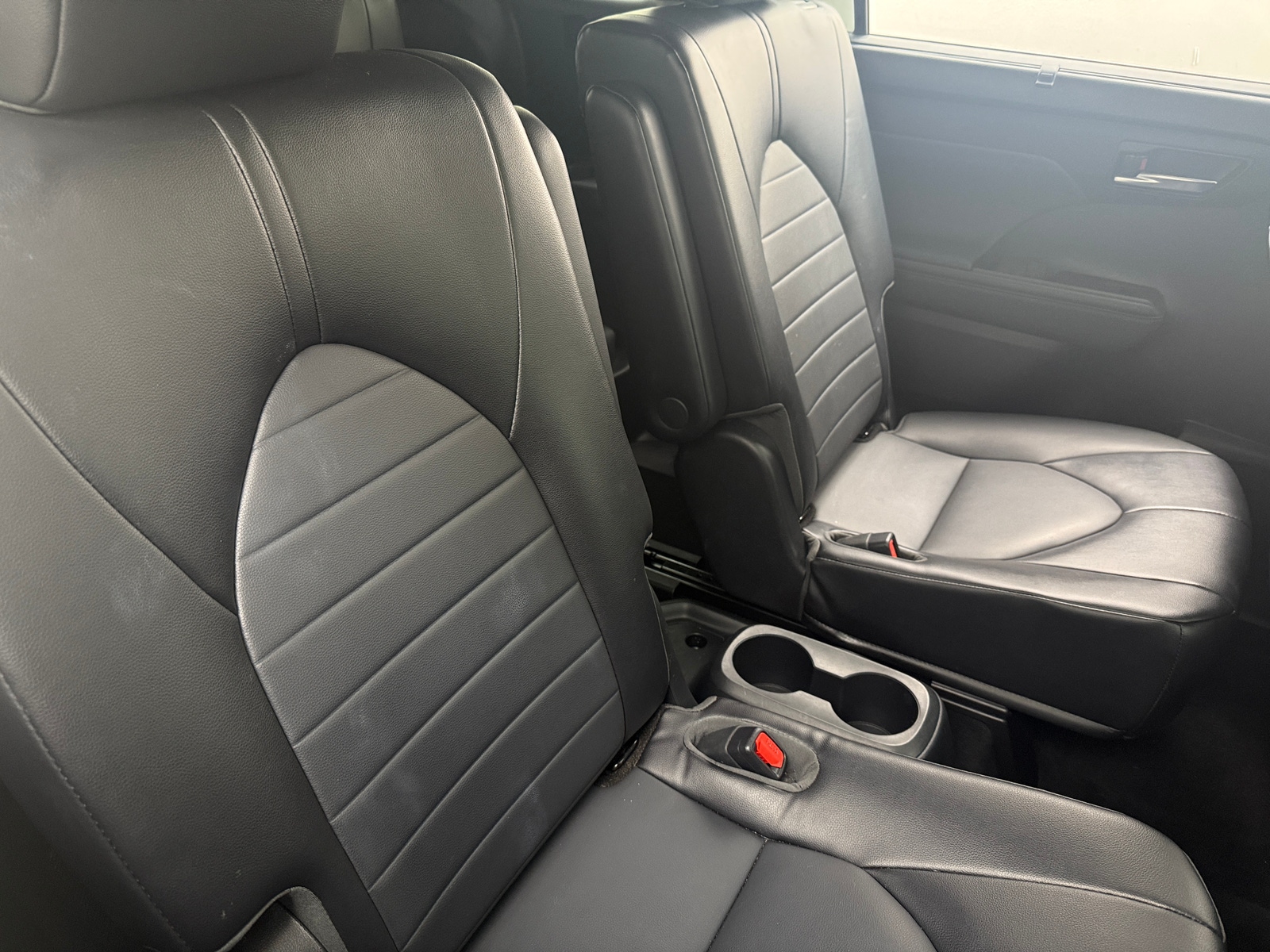 Thumbnail: 2021 Toyota Highlander - 6
