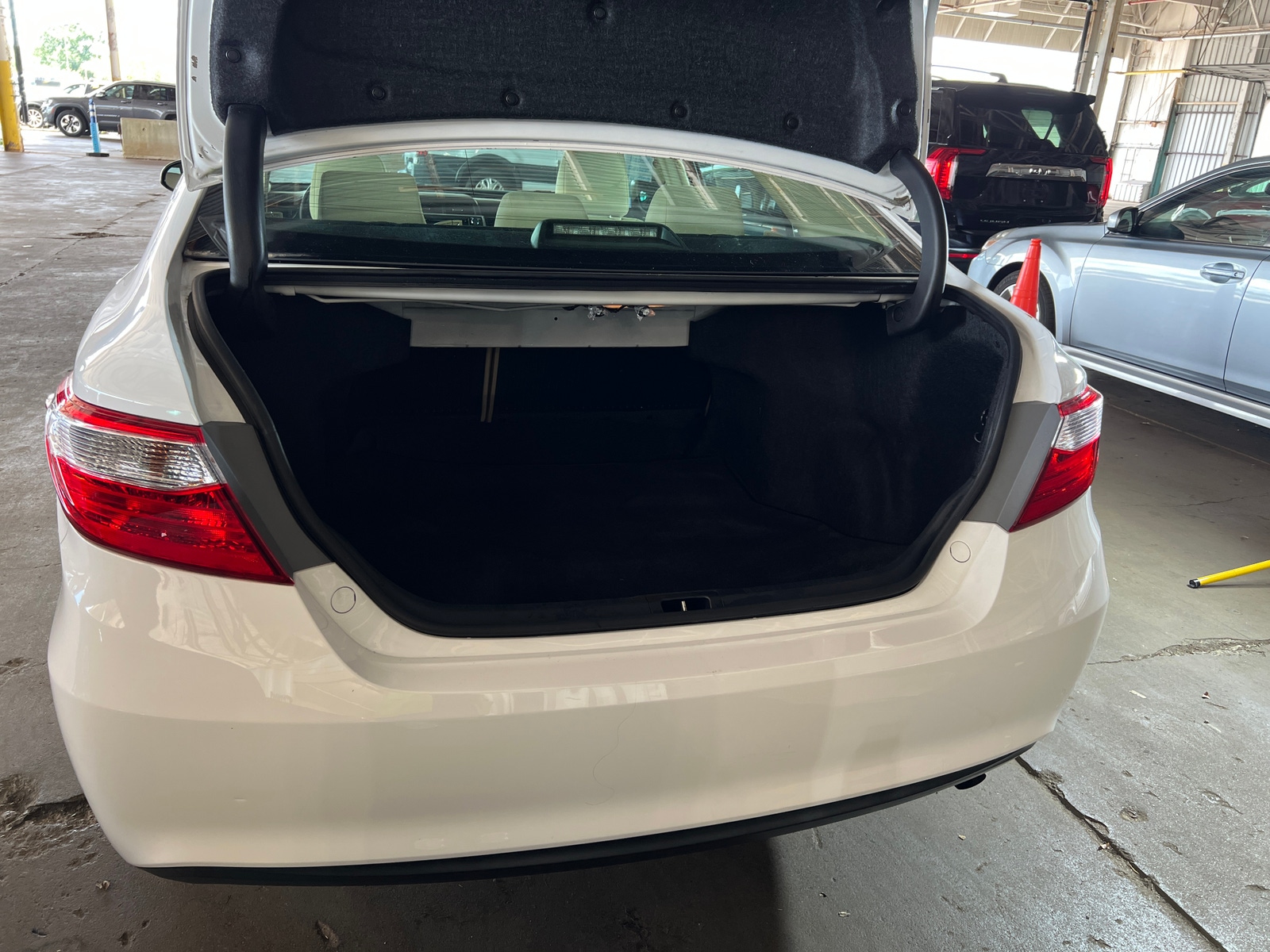 Thumbnail: 2015 Toyota Camry - 7