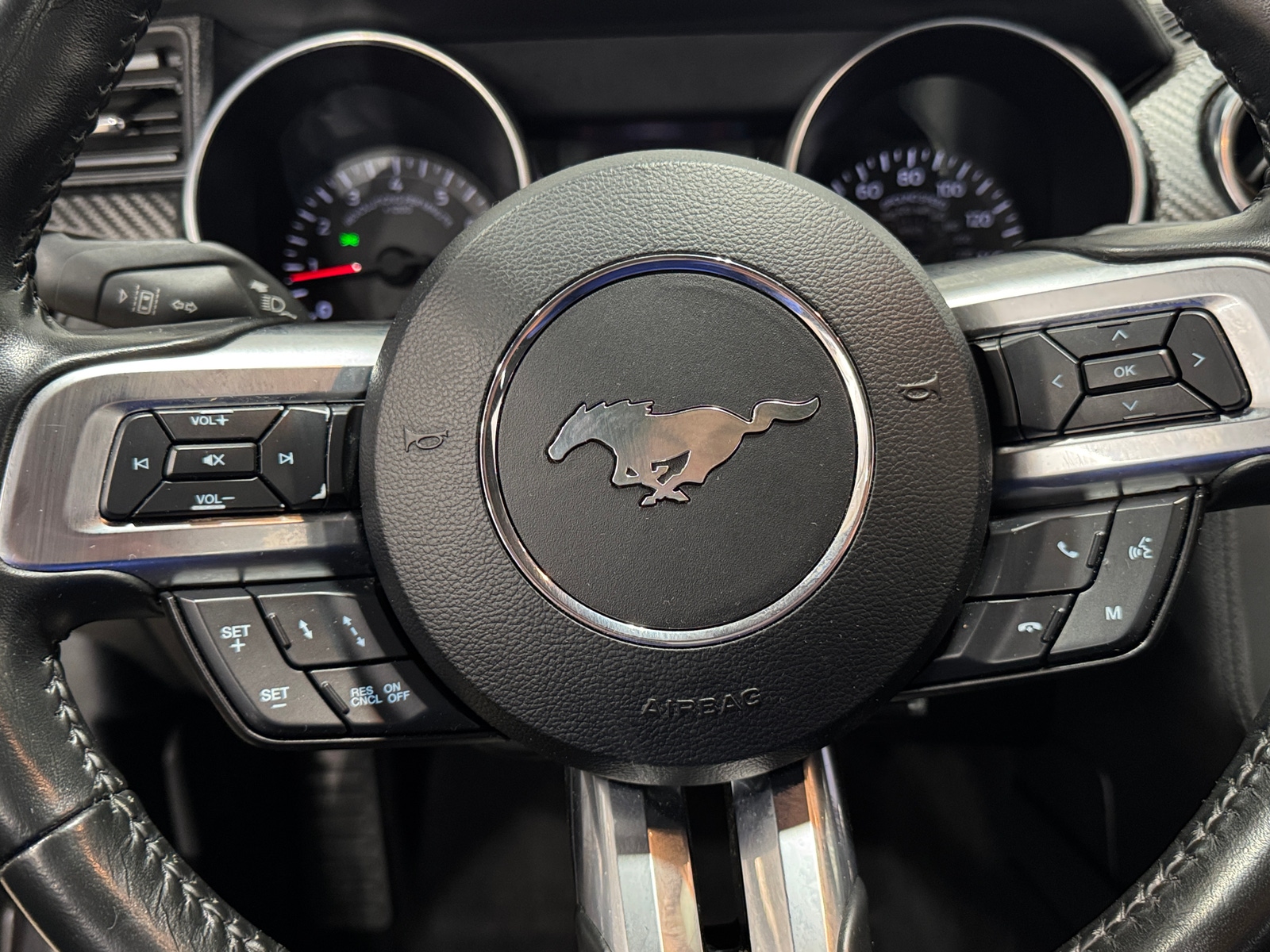 Thumbnail: 2022 Ford Mustang - 4