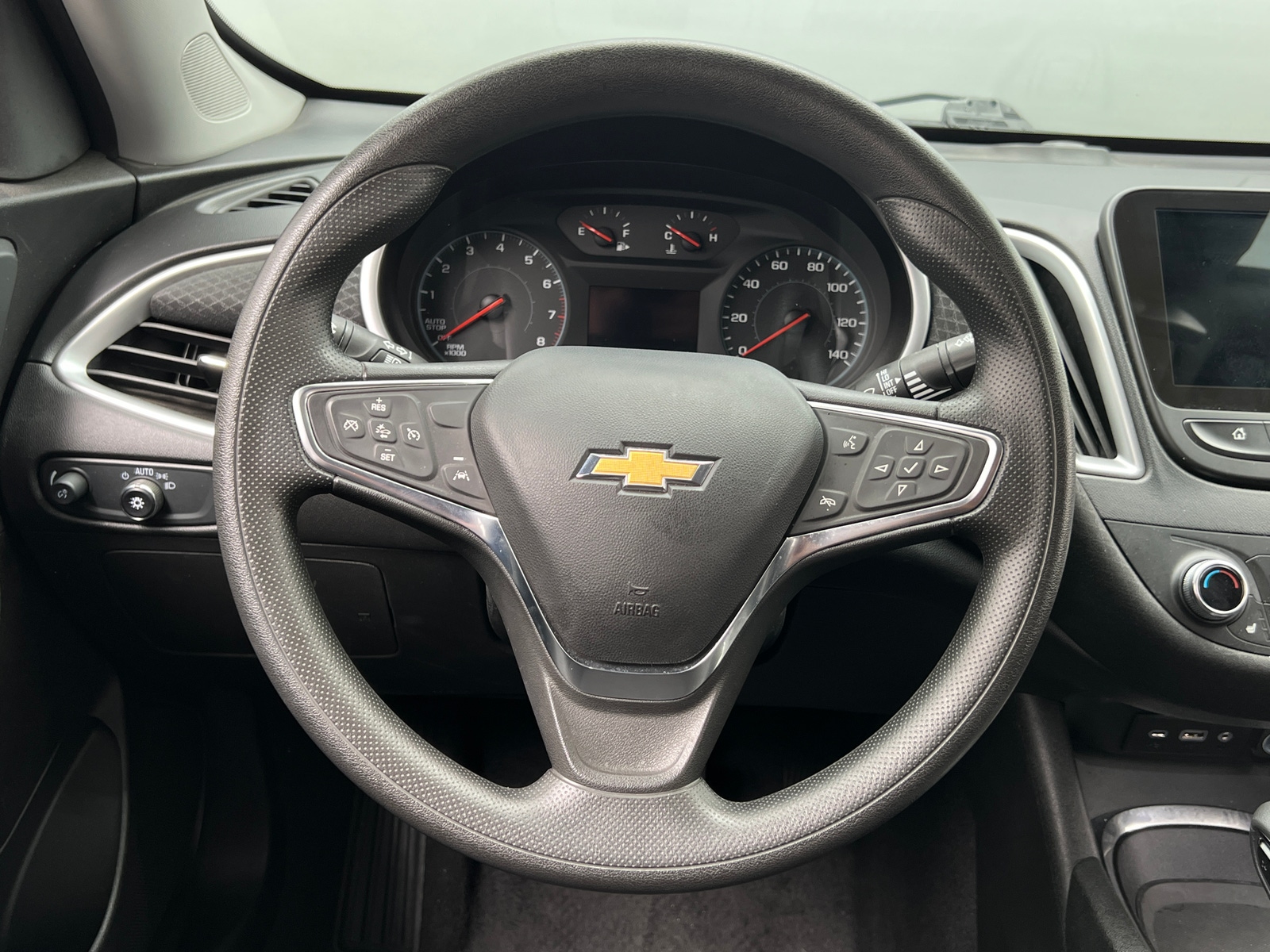 Thumbnail: 2024 Chevrolet Malibu - 5