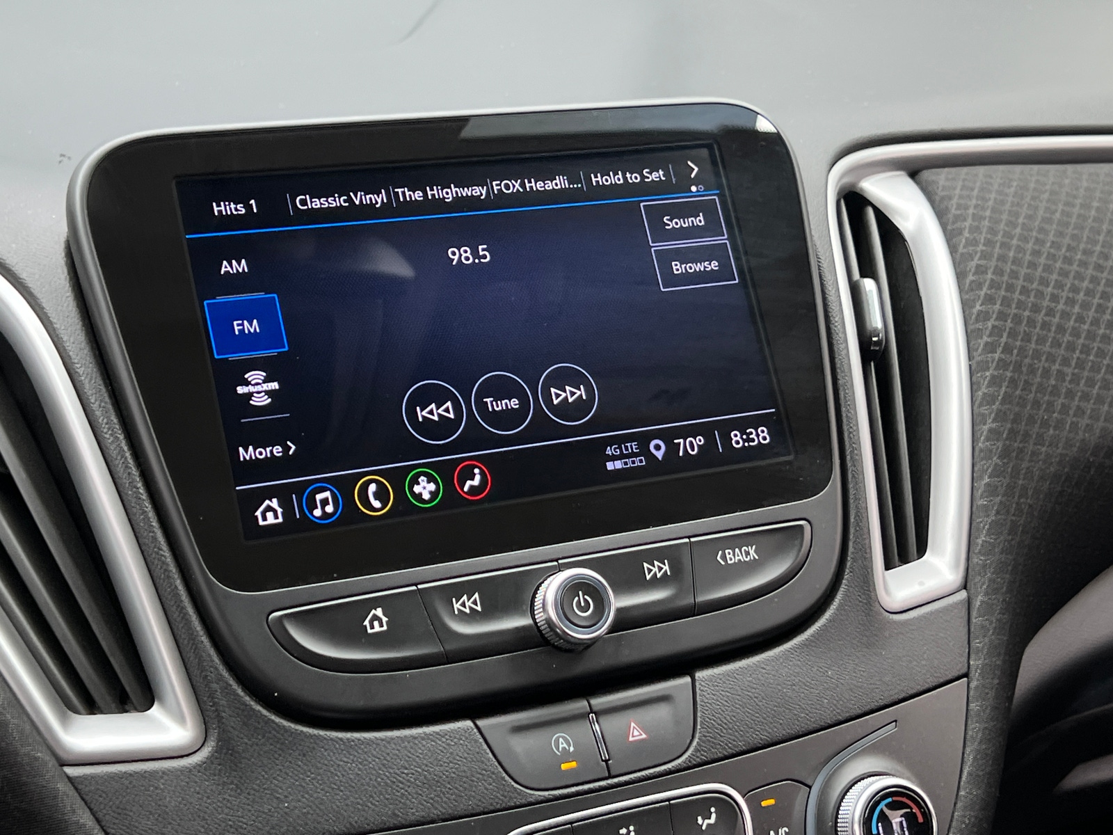 Thumbnail: 2024 Chevrolet Malibu - 4