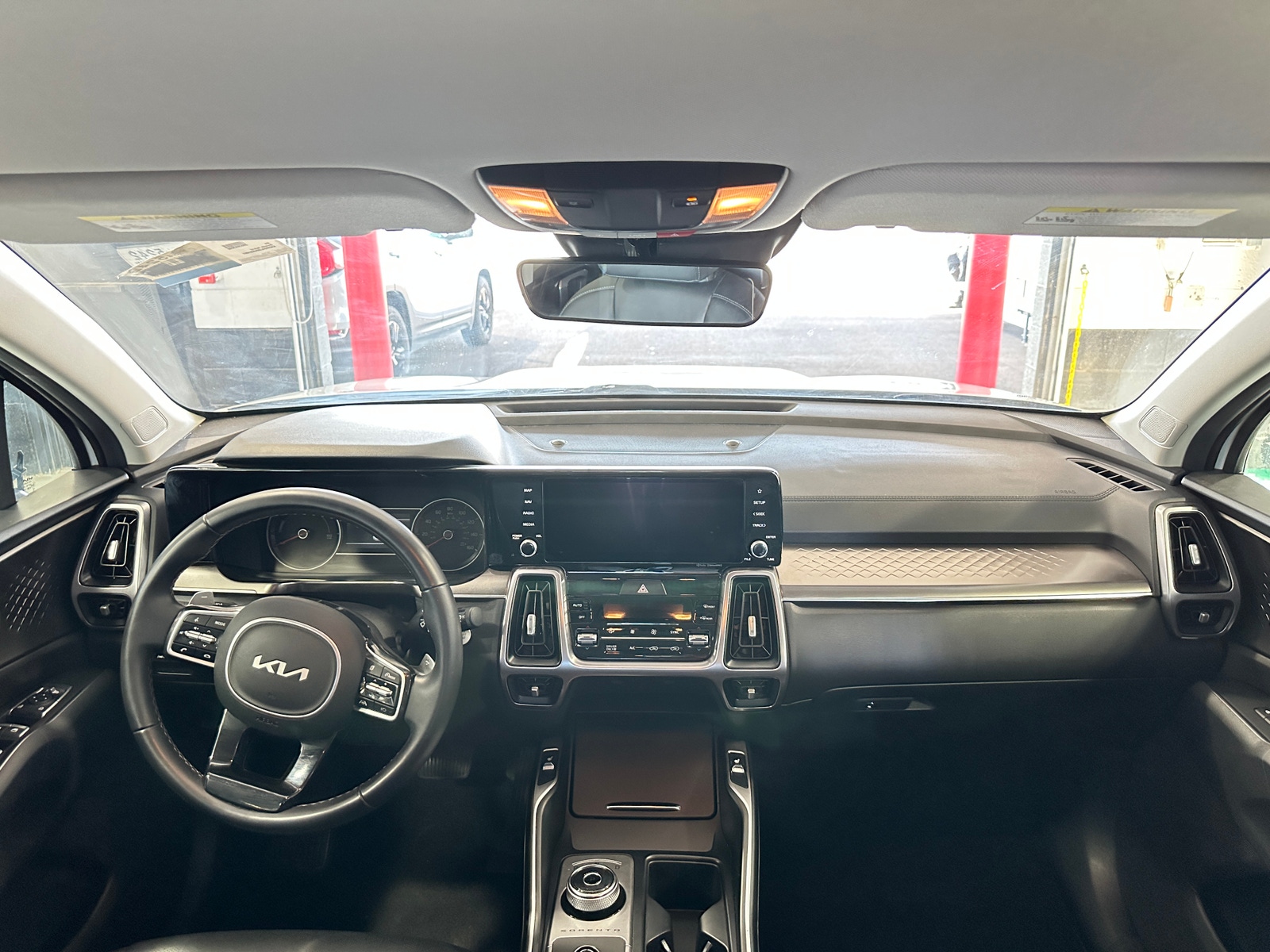 Thumbnail: 2022 Kia Sorento - 2
