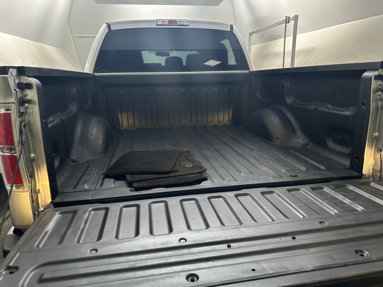 Thumbnail: 2013 Ford Econoline - 7