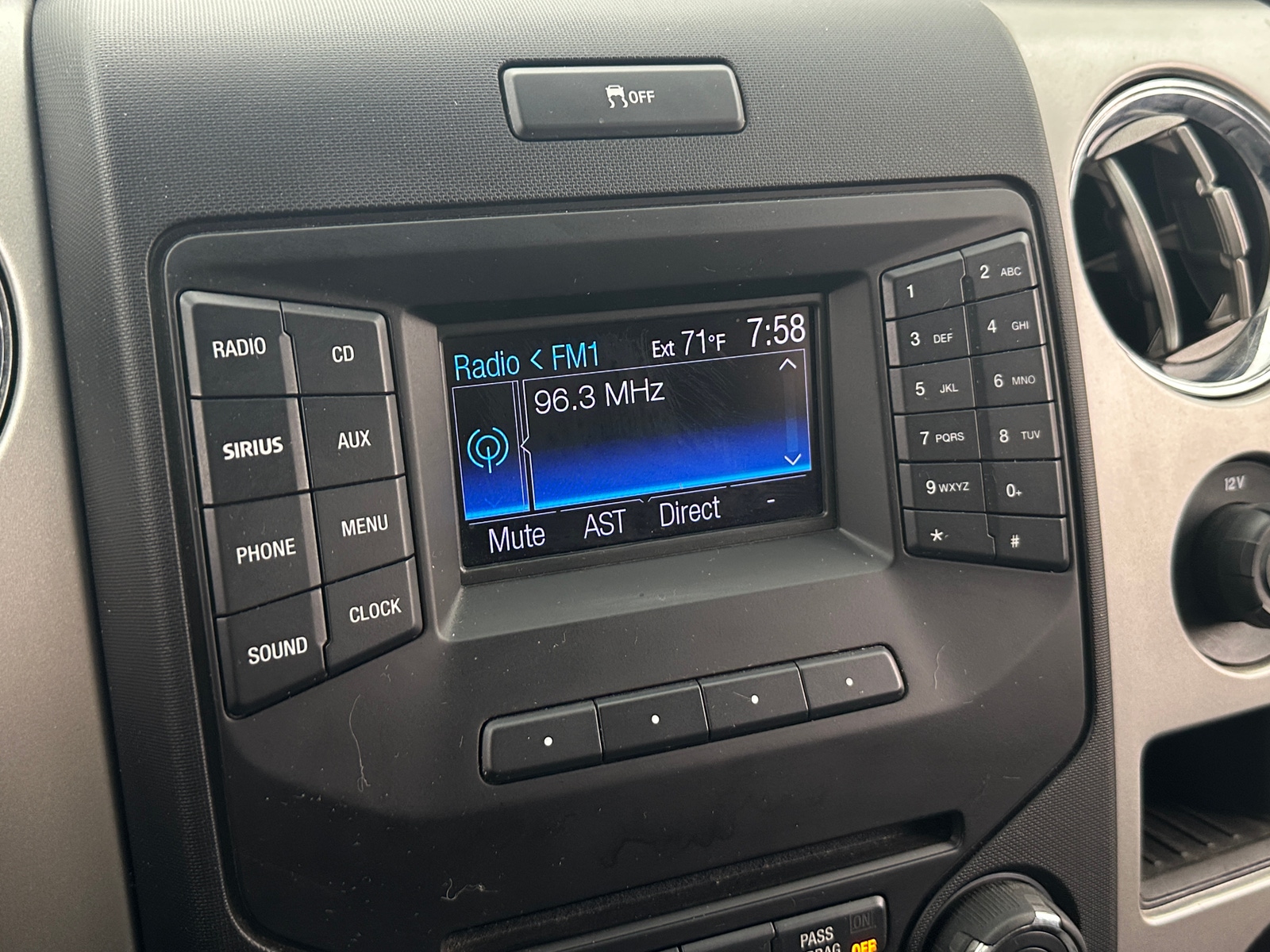 Thumbnail: 2013 Ford Econoline - 4