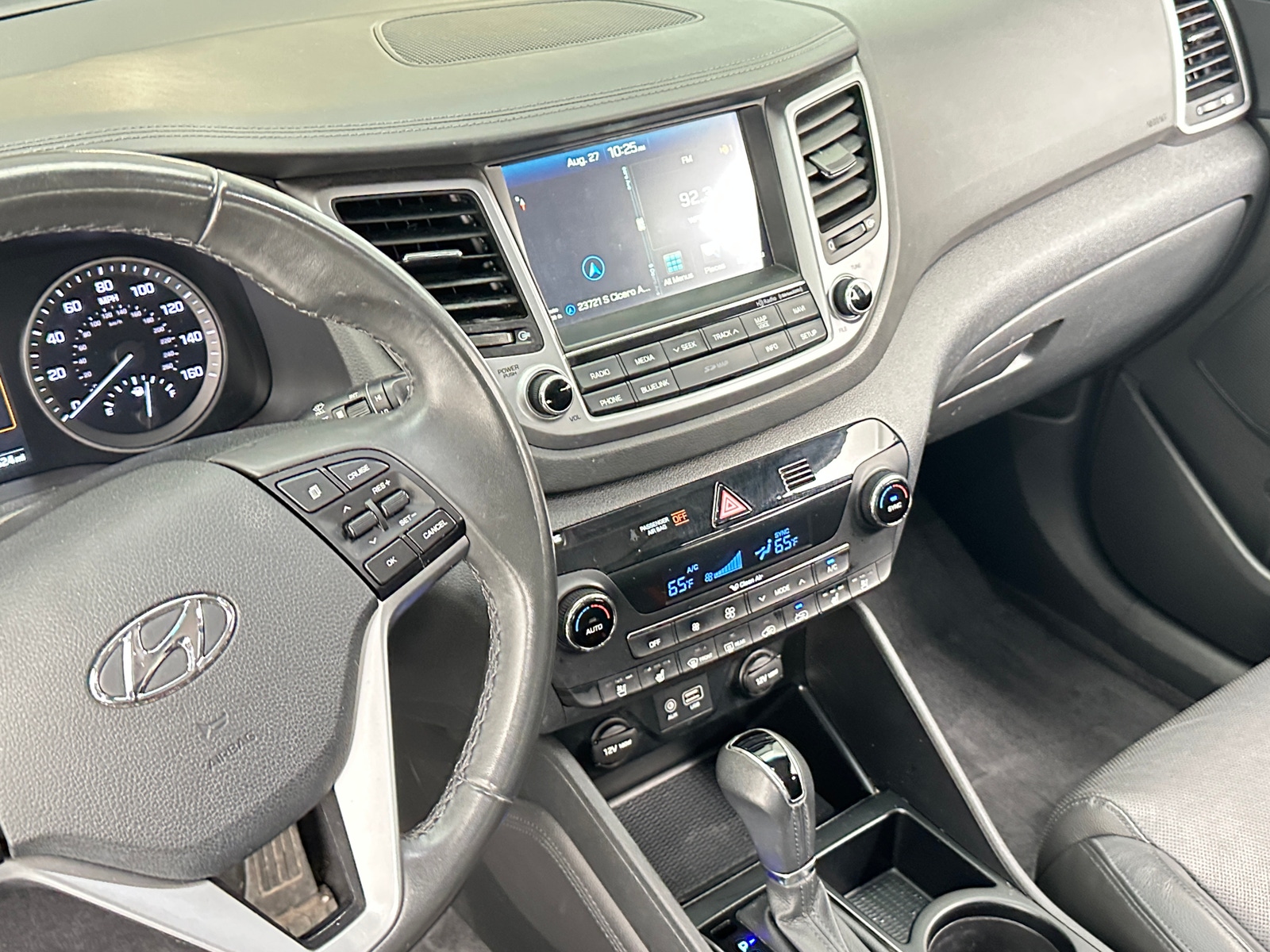 Thumbnail: 2016 Hyundai Tucson - 3