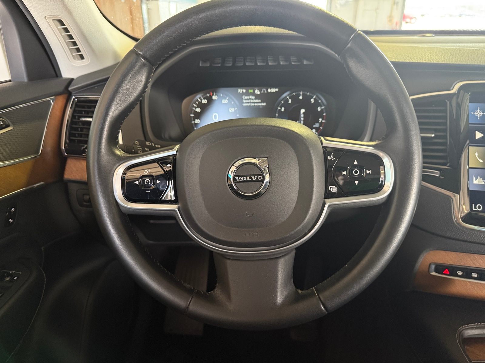 Thumbnail: 2018 Volvo XC90 - 4