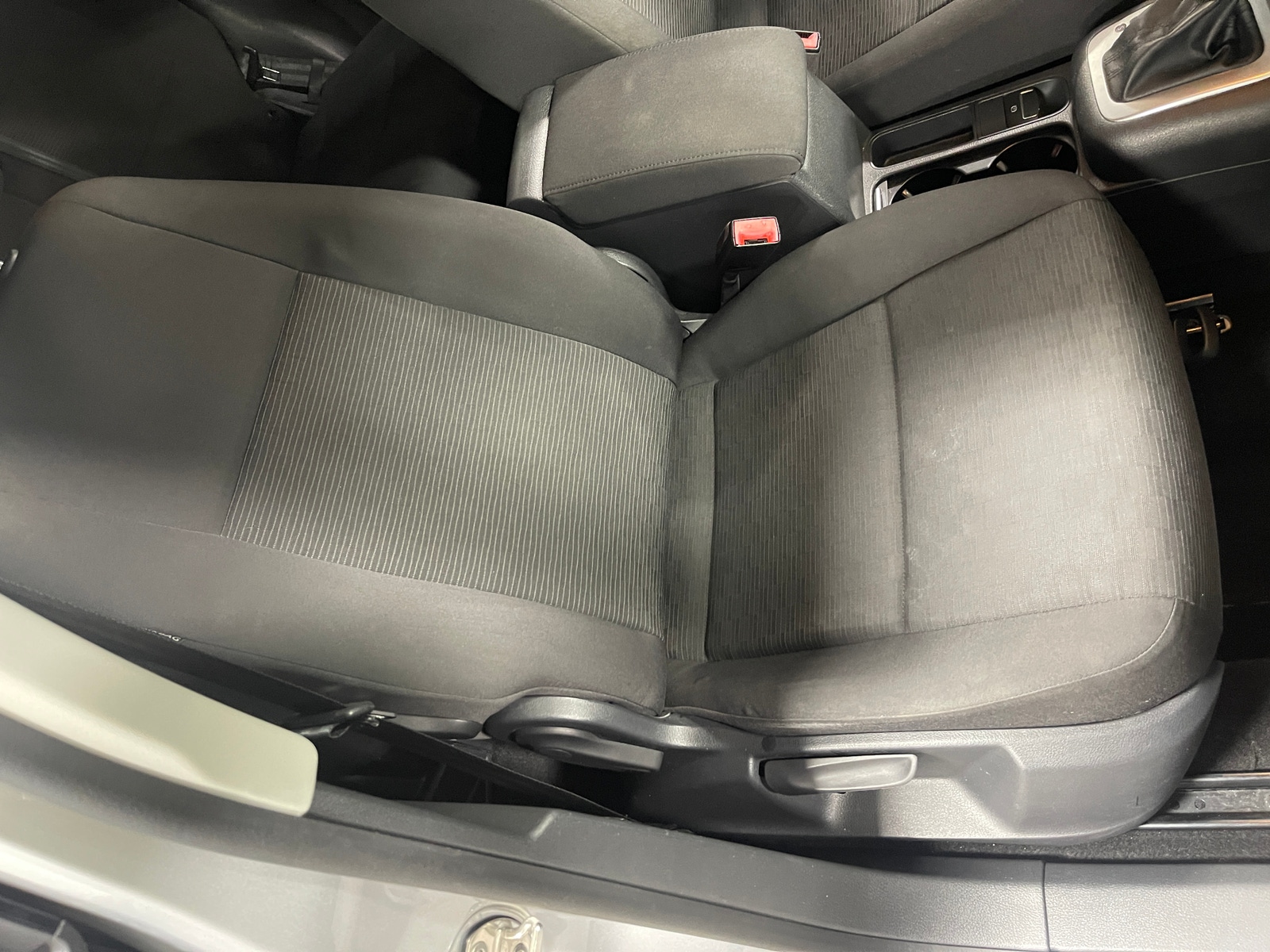 Thumbnail: 2018 Volkswagen Tiguan - 2