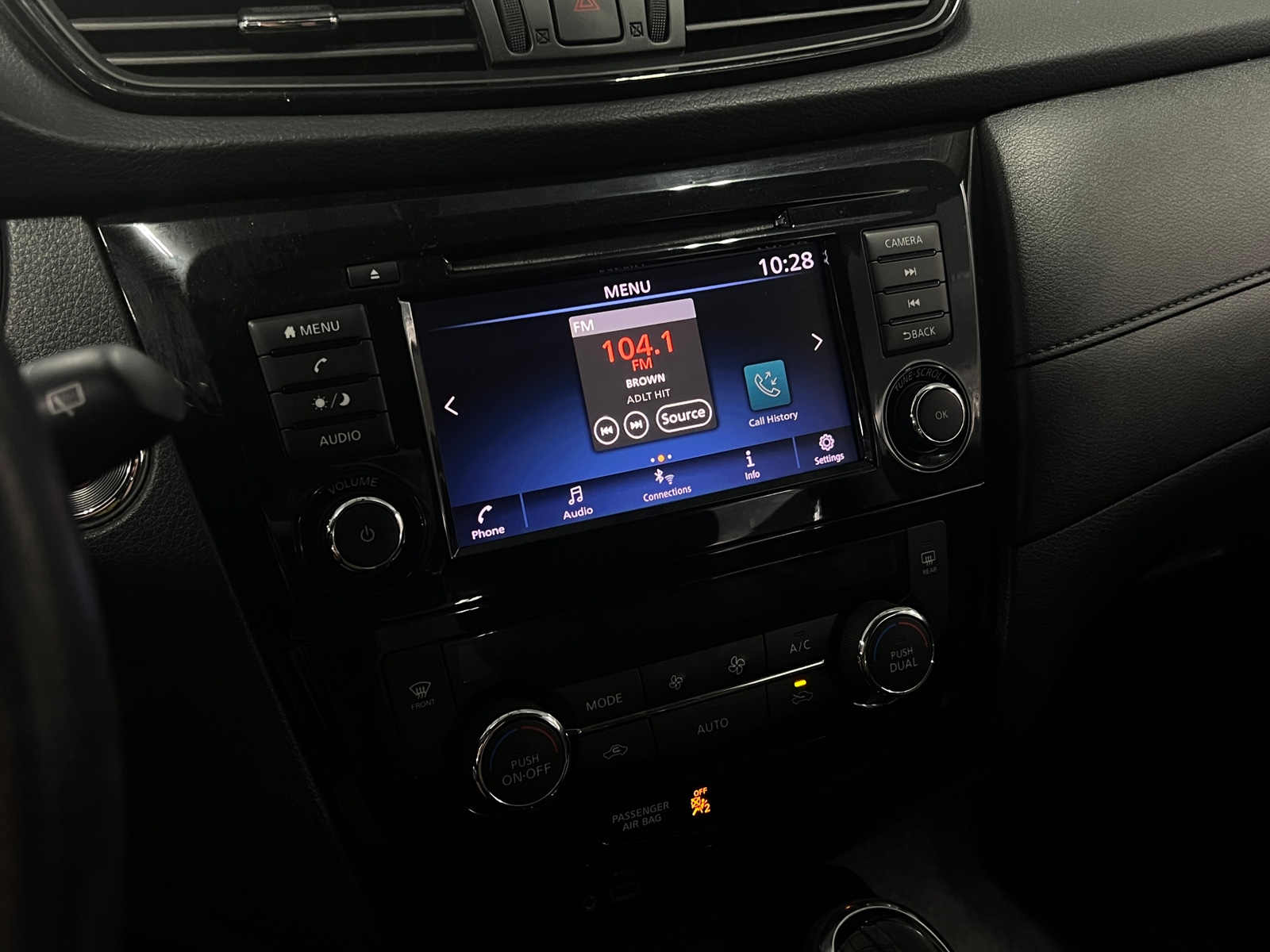 Thumbnail: 2018 Nissan Rogue - 4