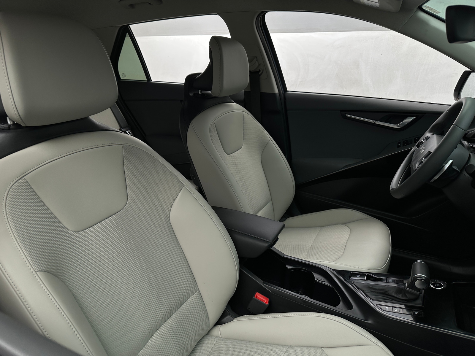 Thumbnail: 2023 Kia Niro - 2