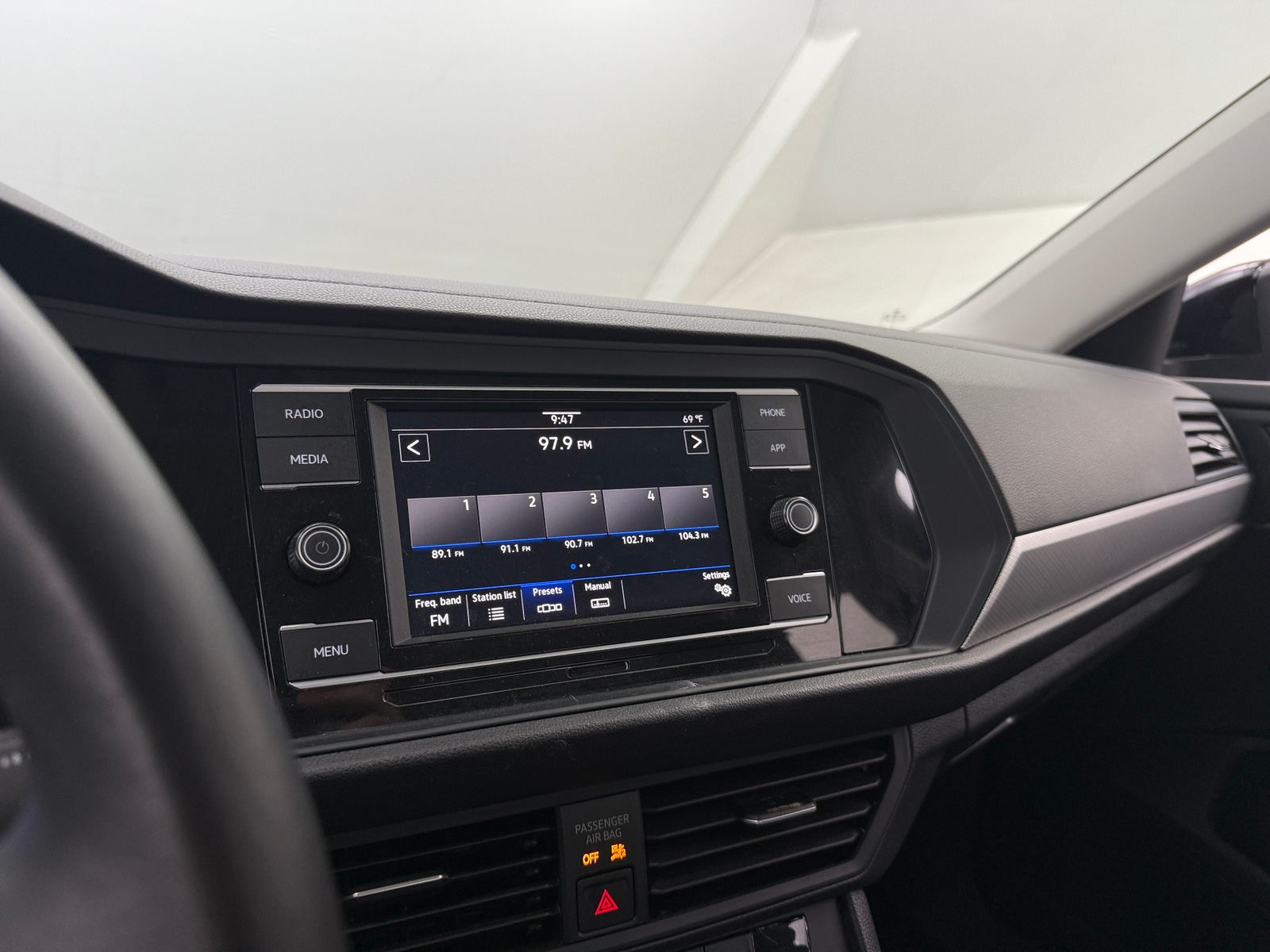 Thumbnail: 2024 Volkswagen Jetta - 4