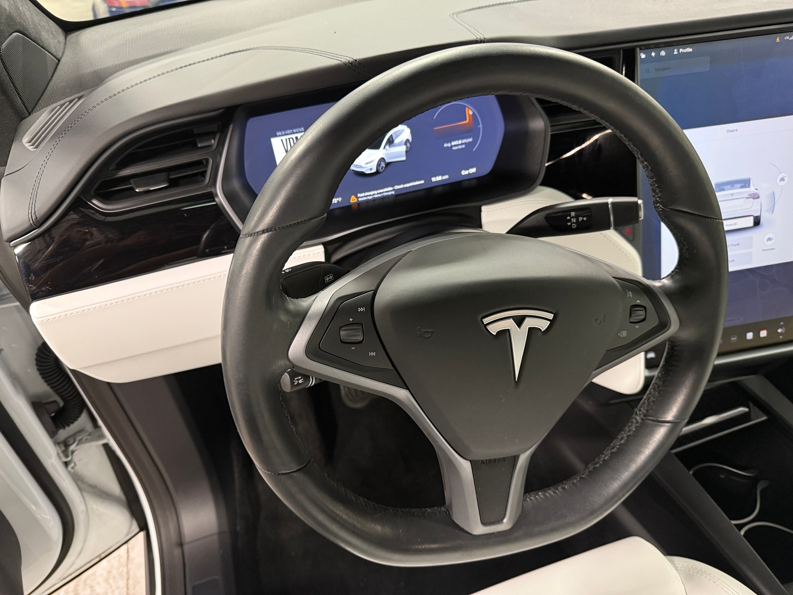 Thumbnail: 2018 Tesla Model X - 4