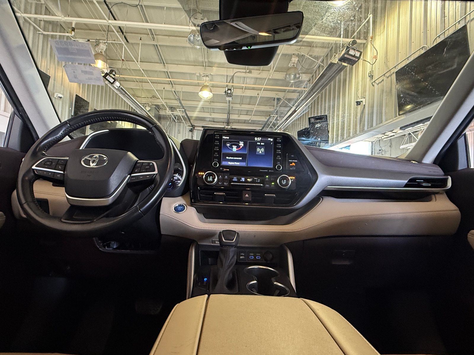 Thumbnail: 2022 Toyota Highlander - 2