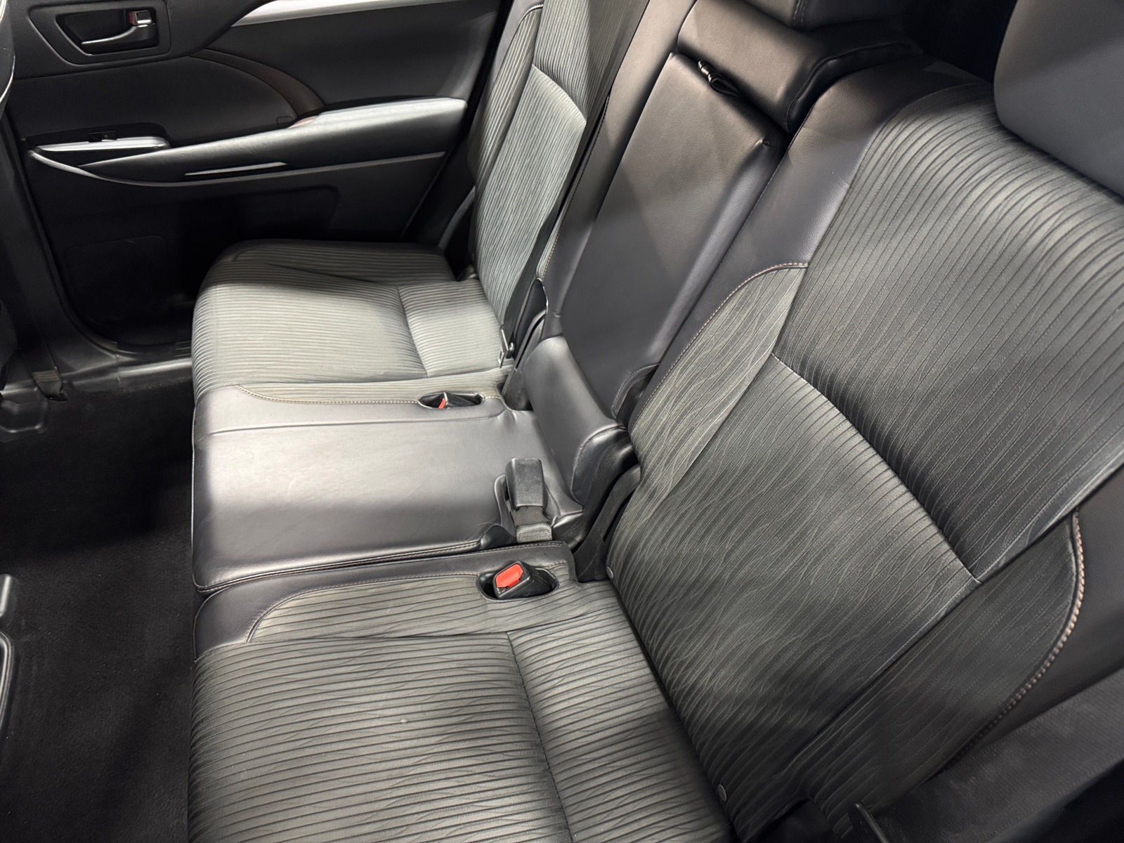 Thumbnail: 2015 Toyota Highlander - 6