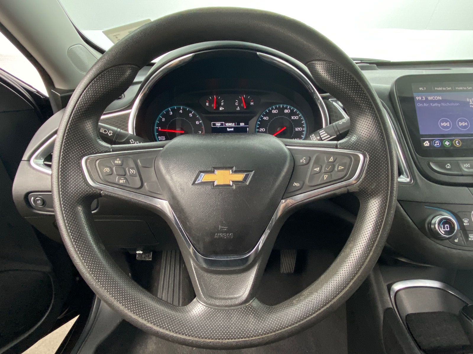 Thumbnail: 2020 Chevrolet Malibu - 5