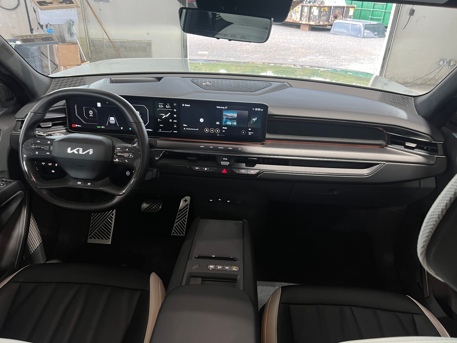 Thumbnail: 2024 Kia EV9 - 2