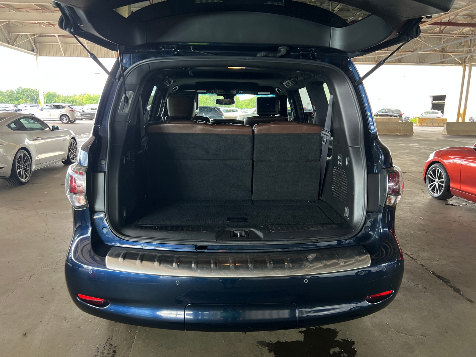 Thumbnail: 2016 INFINITI QX80 - 7