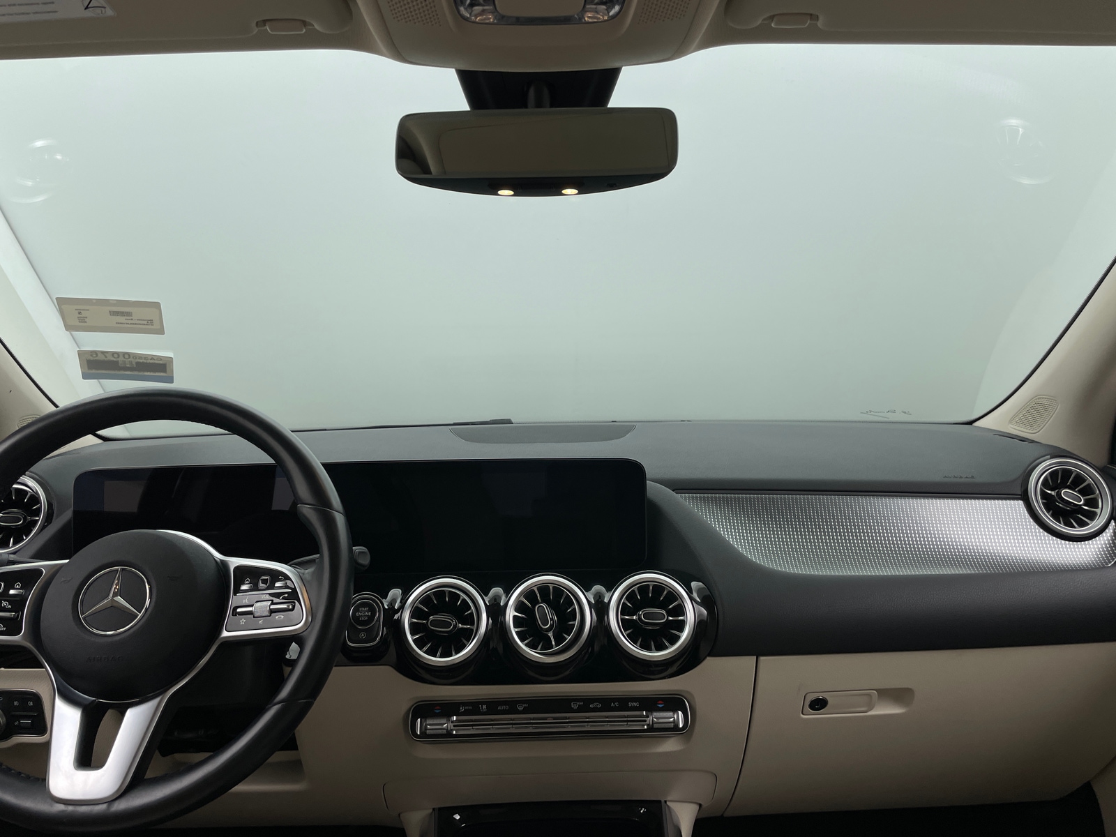 Thumbnail: 2022 Mercedes-Benz GLA - 2