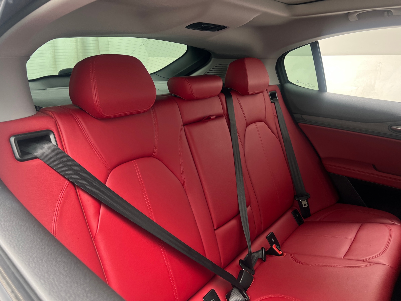 Thumbnail: 2021 Alfa Romeo Stelvio - 5