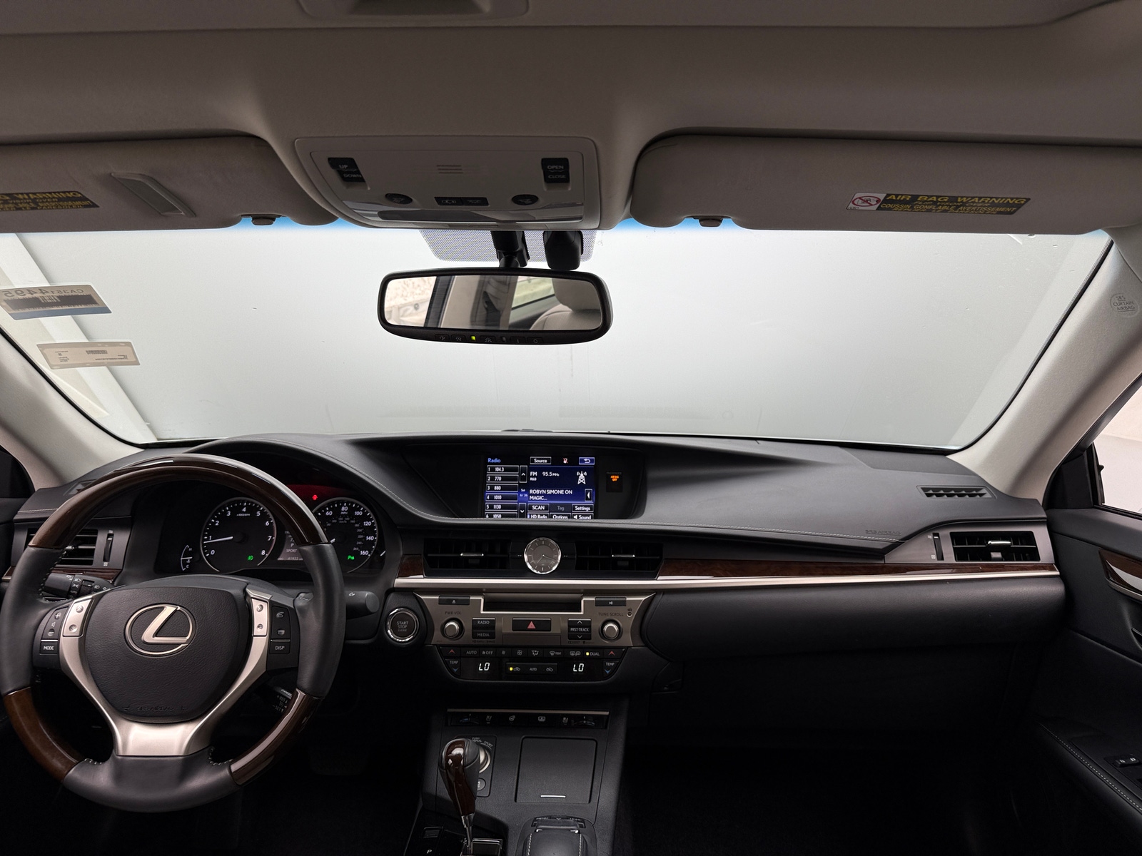 Thumbnail: 2015 Lexus ES - 2