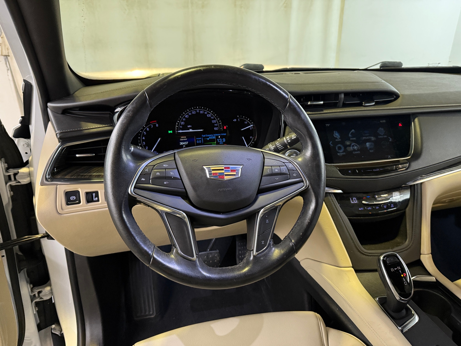 Thumbnail: 2019 Cadillac XT5 - 4
