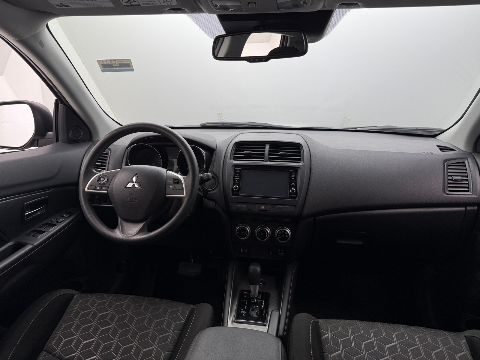 Thumbnail: 2024 Mitsubishi Outlander Sport - 3